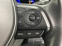 隣の車線を走る車両をレーダーで検知。ドアミラーでは確認しにくい、後側方エリアに存在する車両に加えて、隣接する車線の最大約60m後方までモニターし、急接近してくる車両も検知します