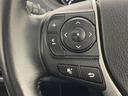 運転中、オーディオの操作をしてて、ハッとしたことはありませんか?ステアリングスイッチは、運転中でもハンドルでオーディオの操作が可能です。安全なドライブをサポートします。