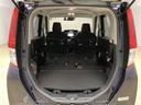 写真のように後部座席を倒せば、普段なかなか載せることのないような大きな荷物もしっかり積むことができそうですね。