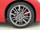 純正１９インチアルミを装備して、見た目も良好です。クルマはやっぱり外見も大切にしたいですよね。純正アルミは高い完成度で、クルマにマッチします。