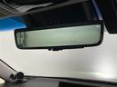 デジタルインナーミラー付き。後方視野角が広く、後席に同乗者がいても後方を確認しやすく安心です。