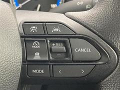 �����μ֤Ȥμִ֤����ꤷ�����ԡ��ɤ�夲����ˤ᤿���ư�ǹԤäƤ�����������Ρ֥졼�������롼���ס���������ΰ�ĤǤ������֤ˤ����Ĥ��ʤ��򤷤���ǽ�Ǥ��� 6