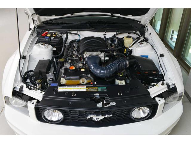 Ｖ８　ＧＴ　プレミアム　ワンオーナー　走行距離１４，０００ｋｍ台　黒皮シート　記録簿ありＨ１９／Ｈ２０／Ｈ２１／Ｈ２２／Ｈ２４／Ｈ２６／Ｈ２８／Ｈ２９／Ｈ３０／Ｒ２　スペアキー　ＥＴＣ　車検Ｒ６／６　バックカメラ(35枚目)