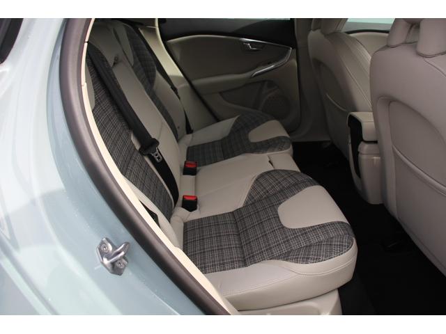 V40 T3 モメンタム(11枚目)