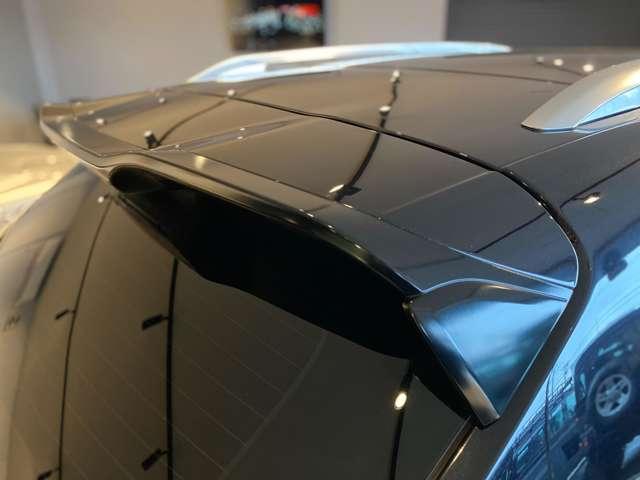 カイエン ３．６　ティプトロニックＳ　４ＷＤ　社外ダウンサス　グロスブラック２２ＡＷ　ルーフレール　サンルーフ　オートマチックテールゲート　純正ナビ　Ｂｌｕｅｔｏｏｔｈ　ＥＴＣ　ブラックレザーシート　法人ワンオーナー（24枚目）