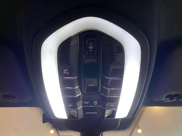 カイエン ３．６　ティプトロニックＳ　４ＷＤ　社外ダウンサス　グロスブラック２２ＡＷ　ルーフレール　サンルーフ　オートマチックテールゲート　純正ナビ　Ｂｌｕｅｔｏｏｔｈ　ＥＴＣ　ブラックレザーシート　法人ワンオーナー（52枚目）