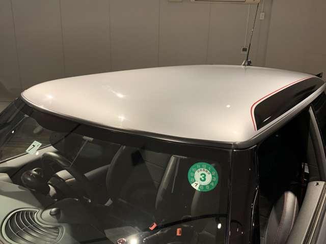 ＭＩＮＩ ジョンクーパーワークスＧＰ　６ＭＴ世界限定２０００台　日本限定２００台　専用ＡＷ　カロッツェリアナビ（ＡＶＩＣ－ＭＲＺ００９）　バックカメラ　ＥＴＣ　取説　記録簿　スペアキー（15枚目）