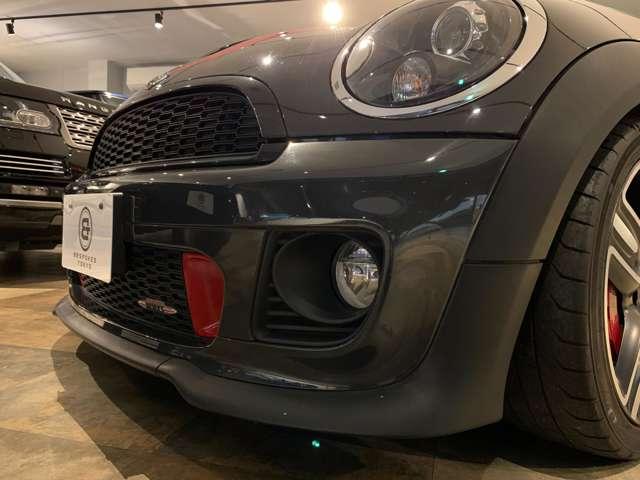 ＭＩＮＩ ジョンクーパーワークスＧＰ　６ＭＴ世界限定２０００台　日本限定２００台　専用ＡＷ　カロッツェリアナビ（ＡＶＩＣ－ＭＲＺ００９）　バックカメラ　ＥＴＣ　取説　記録簿　スペアキー（28枚目）