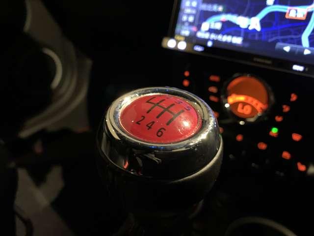 ＭＩＮＩ ジョンクーパーワークスＧＰ　６ＭＴ世界限定２０００台　日本限定２００台　専用ＡＷ　カロッツェリアナビ（ＡＶＩＣ－ＭＲＺ００９）　バックカメラ　ＥＴＣ　取説　記録簿　スペアキー（39枚目）