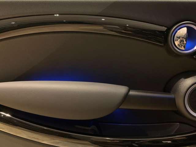 ＭＩＮＩ ジョンクーパーワークスＧＰ　６ＭＴ世界限定２０００台　日本限定２００台　専用ＡＷ　カロッツェリアナビ（ＡＶＩＣ－ＭＲＺ００９）　バックカメラ　ＥＴＣ　取説　記録簿　スペアキー（40枚目）