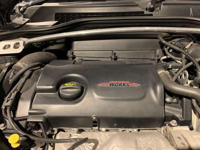 ＭＩＮＩ ジョンクーパーワークスＧＰ　６ＭＴ世界限定２０００台　日本限定２００台　専用ＡＷ　カロッツェリアナビ（ＡＶＩＣ－ＭＲＺ００９）　バックカメラ　ＥＴＣ　取説　記録簿　スペアキー（44枚目）