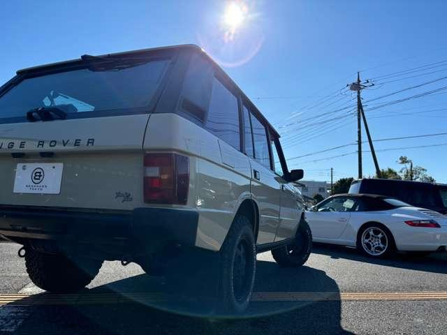 レンジローバー バンデンプラ　４ＷＤ　整備記録９件　サンドベージュペイント　純正１６インチアルミマットブラックペイント　コイルサス（5枚目）