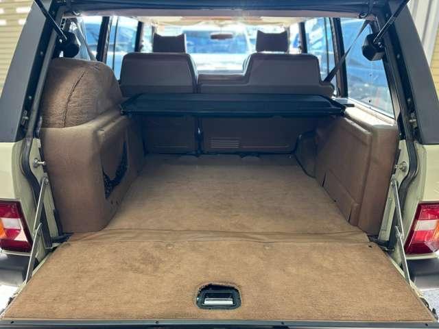 レンジローバー バンデンプラ　４ＷＤ　整備記録９件　サンドベージュペイント　純正１６インチアルミマットブラックペイント　コイルサス（21枚目）