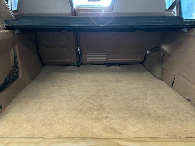 レンジローバー バンデンプラ　４ＷＤ　整備記録９件　サンドベージュペイント　純正１６インチアルミマットブラックペイント　コイルサス（22枚目）