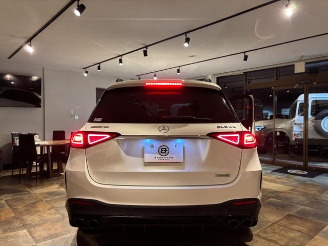 GLE GLE53 4マチック+ (ISG搭載モデル) 21インチAW ハーフレザー(ヒーター/ベンチレーション) AMGカーボンインテリアpkg パノラミックスライディングルーフ ヘッドアップディスプレイ Burmester 360度カメラ(13枚目)