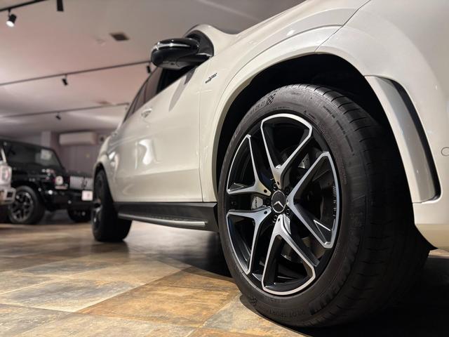 GLE GLE53 4マチック+ (ISG搭載モデル) 21インチAW ハーフレザー(ヒーター/ベンチレーション) AMGカーボンインテリアpkg パノラミックスライディングルーフ ヘッドアップディスプレイ Burmester 360度カメラ(23枚目)