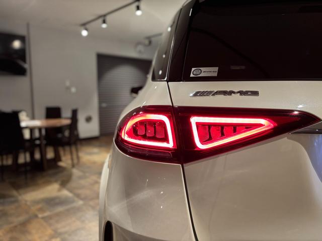 GLE GLE53 4マチック+ (ISG搭載モデル) 21インチAW ハーフレザー(ヒーター/ベンチレーション) AMGカーボンインテリアpkg パノラミックスライディングルーフ ヘッドアップディスプレイ Burmester 360度カメラ(26枚目)