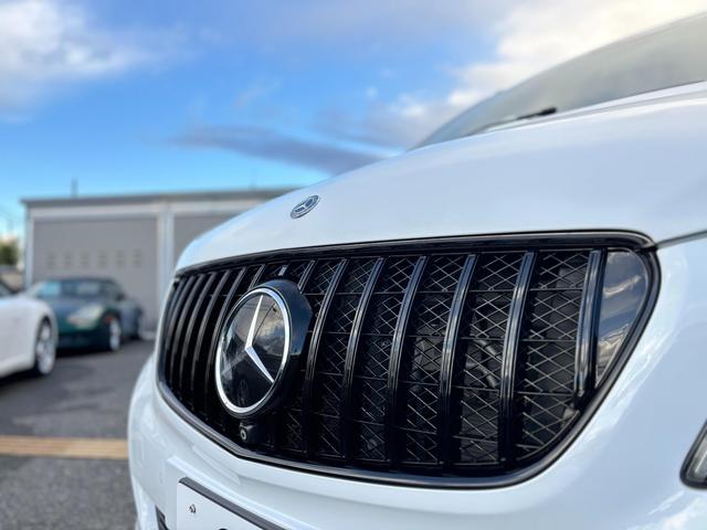 Vクラス V220d アバンギャルド ロング ディーゼルターボ 純正18インチ5ツインスポークAW(グロスブラック塗装) パナメリカーナstyleフロントグリル(グロスブラック仕上げ) 黒革 360度カメラ 純正ナビTV ETC スペアキー(9枚目)