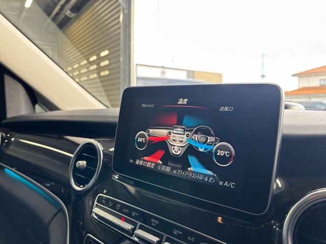 Vクラス V220d アバンギャルド ロング ディーゼルターボ 純正18インチ5ツインスポークAW(グロスブラック塗装) パナメリカーナstyleフロントグリル(グロスブラック仕上げ) 黒革 360度カメラ 純正ナビTV ETC スペアキー(32枚目)