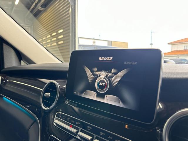 Vクラス V220d アバンギャルド ロング ディーゼルターボ 純正18インチ5ツインスポークAW(グロスブラック塗装) パナメリカーナstyleフロントグリル(グロスブラック仕上げ) 黒革 360度カメラ 純正ナビTV ETC スペアキー(33枚目)