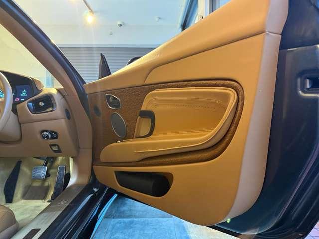 DB11 ビスポークレザー ディーラー記録簿付(14枚目)