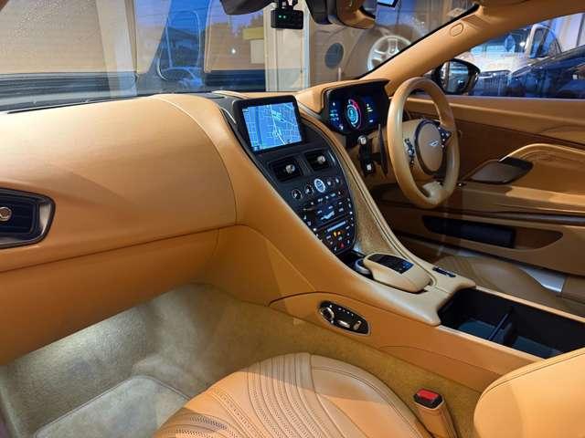 DB11 ビスポークレザー ディーラー記録簿付(16枚目)