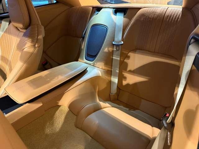 DB11 ビスポークレザー ディーラー記録簿付(19枚目)