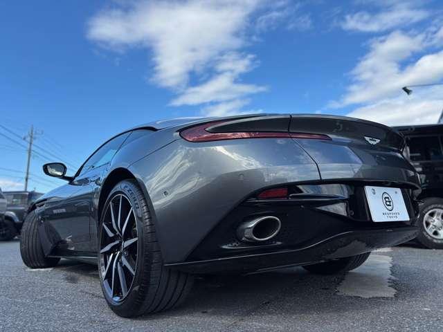 DB11 ビスポークレザー ディーラー記録簿付(25枚目)