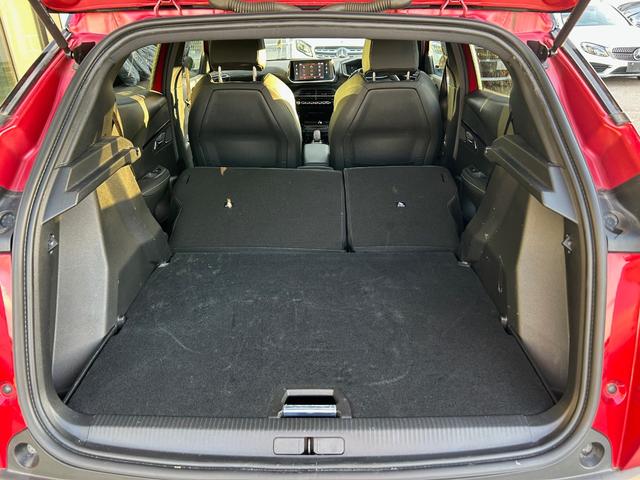 ２００８ ＧＴライン　衝突軽減ブレーキ　アダプティブクルーズコントロール　ブラインドスポットモニター　レーンキープアシスト　ＡｐｐｌｅＣａｒＰｌａｙ　バックカメラ　サイドカメラ　クリアランスソナー　ＥＴＣ　ＬＥＤライト（33枚目）