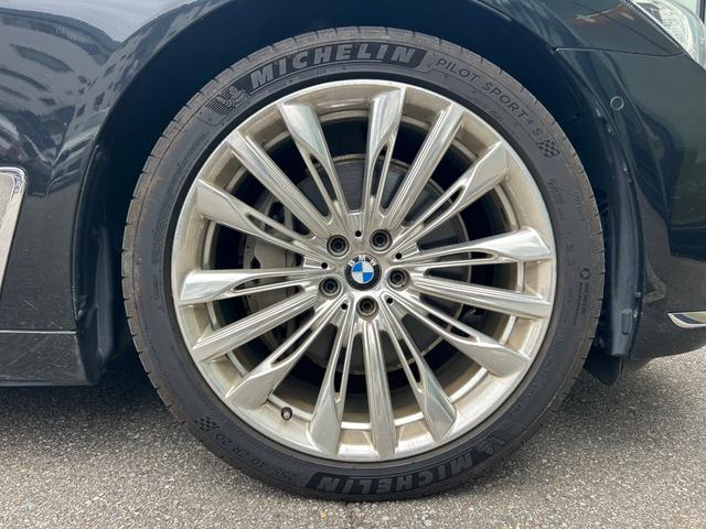 7シリーズ 740d xDrive エクセレンス サンルーフ Harman/Kardon HUD 黒革シート シートベンチレーション 衝突軽減ブレーキ アダプティブクルーズコントロール ブラインドスポットモニター 純正ナビ フルセグTV 360カメラ(62枚目)