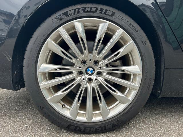 7シリーズ 740d xDrive エクセレンス サンルーフ Harman/Kardon HUD 黒革シート シートベンチレーション 衝突軽減ブレーキ アダプティブクルーズコントロール ブラインドスポットモニター 純正ナビ フルセグTV 360カメラ(63枚目)