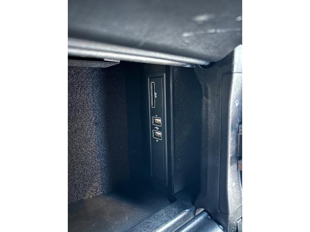 Cクラス C43 4マチック エクスクルーシブPKG BurmesterサウンドエアバランスPKG 黒革シート シートヒーター 衝突軽減ブレーキ アダプティブクルーズコントロール ブラインドスポットモニター レーンキープアシスト(32枚目)