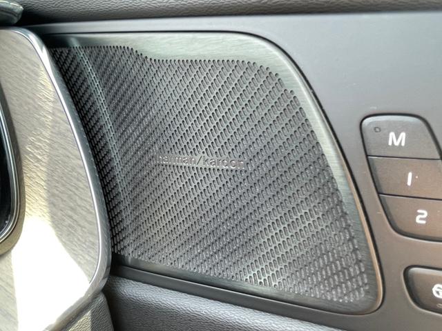 ＸＣ６０ Ｄ４　ＡＷＤ　インスクリプション　茶革ベンチレーションシート　Ｈａｒｍａｎ／Ｋａｒｄｏｎ　衝突軽減　ＡＣＣ　ＢＳＭ　純正ナビ　フルセグＴＶ　ＡｐｐｌｅＣａｒＰｌａｙ　３６０カメラ　クリアランスソナー　電動リアゲート　ＬＥＤヘッドライト（18枚目）
