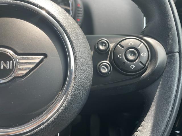 ＭＩＮＩ クーパーＤ　クロスオーバー　衝突軽減ブレーキ　アクティブクルーズコントロール　純正ナビ　Ｂｌｕｅｔｏｏｔｈ　バックカメラ　クリアランスソナー　コンフォートアクセス　オートマチックテールゲート　フットトランクオープナー　ＥＴＣ（13枚目）