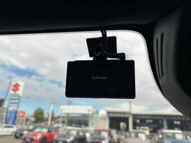 XC40 T4 AWD インスクリプション 赤革シート シートヒーター クリスタルシフト Harman/Kardon 純正ナビ フルセグ CarPlay 360カメラ クリアランスソナー 衝突軽減 ACC BILS 電動リアゲート LEDライト(8枚目)