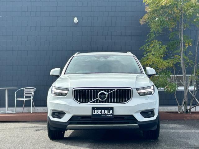 XC40 T4 AWD インスクリプション 赤革シート シートヒーター クリスタルシフト Harman/Kardon 純正ナビ フルセグ CarPlay 360カメラ クリアランスソナー 衝突軽減 ACC BILS 電動リアゲート LEDライト(54枚目)