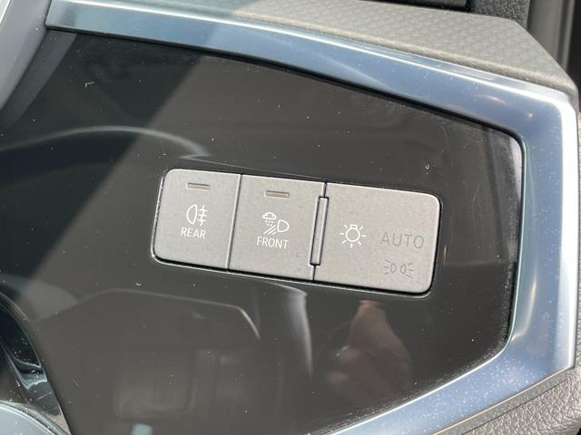 Ｑ３ ３５ＴＤＩクワトロアドバンスド　衝突軽減ブレーキ　アダプティブクルーズコントロール　サイドアシスト　純正ナビ　フルセグＴＶ　３６０カメラ　クリアランスソナー　電動リアゲート　ＬＥＤヘッドライト　バーチャルコックピット（18枚目）