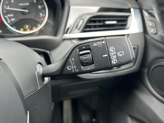 Ｘ１ ｘＤｒｉｖｅ　２５ｉ　ｘライン　純正ナビ　バックカメラ　パークディスタンスコントロール　オートマチックテールゲート　フットトランクオープナー　コンフォートアクセス　オートライト　レインセンサー　スピードリミッター　３６０°ドラレコ（15枚目）