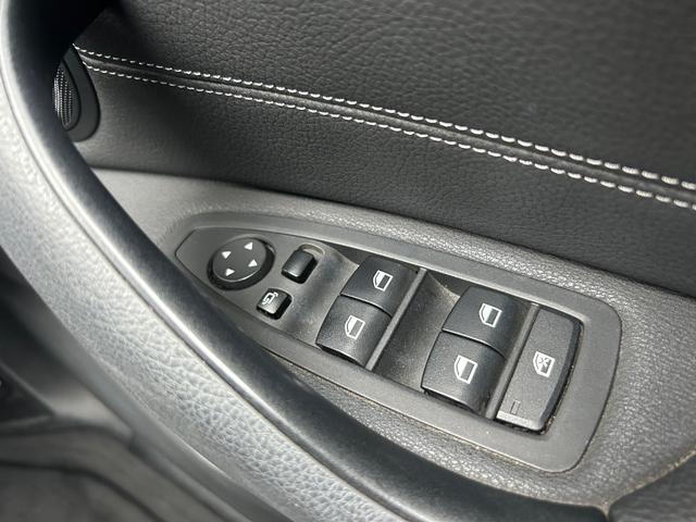 Ｘ１ ｘＤｒｉｖｅ　２５ｉ　ｘライン　純正ナビ　バックカメラ　パークディスタンスコントロール　オートマチックテールゲート　フットトランクオープナー　コンフォートアクセス　オートライト　レインセンサー　スピードリミッター　３６０°ドラレコ（17枚目）