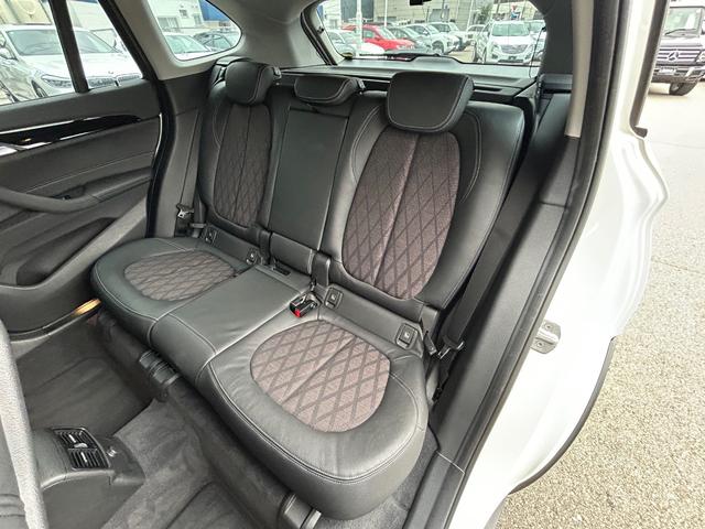 Ｘ１ ｘＤｒｉｖｅ　２５ｉ　ｘライン　純正ナビ　バックカメラ　パークディスタンスコントロール　オートマチックテールゲート　フットトランクオープナー　コンフォートアクセス　オートライト　レインセンサー　スピードリミッター　３６０°ドラレコ（42枚目）