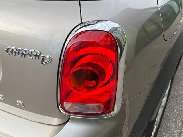 ＭＩＮＩ クーパーＤ　クロスオーバー　純正ＭＭＩナビ　フルセグＴＶ　ＣＤ／ＤＶＤ　Ｂｌｕｅｔｏｏｔｈ　キセノンヘッドライト　オートヘッドライト　アドバンストキー　ドライブレコーダー　ステアリングリモコン　ＥＴＣ　横滑り防止装置（56枚目）