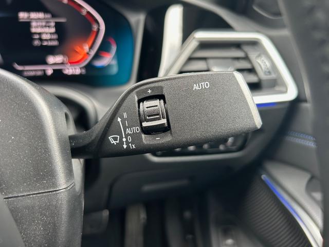 3シリーズ 320d xDrive Mスポーツ 衝突軽減ブレーキ アダプティブクルーズコントロール ブラインドスポットモニター レーンキープアシスト 純正ナビ AppleCarPlay フルセグTV バックカメラ クリアランスソナー シートヒーター(15枚目)