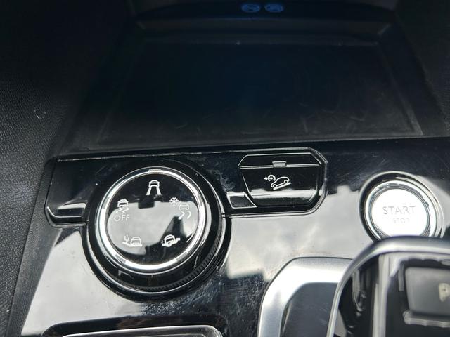 5008 GT ブルーHDi パノラマサンルーフ 衝突軽減B アダプティブクルーズコントロール ブラインドスポットモニター 純正ディスプレイオーディオ AppleCarPlay バックカメラ クリアランスソナー 電動リアゲート(30枚目)