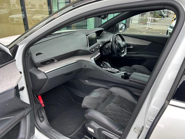 5008 GT ブルーHDi パノラマサンルーフ 衝突軽減B アダプティブクルーズコントロール ブラインドスポットモニター 純正ディスプレイオーディオ AppleCarPlay バックカメラ クリアランスソナー 電動リアゲート(38枚目)