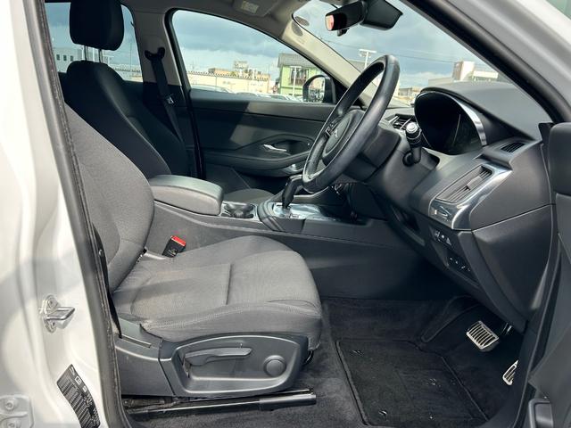 Eペイス ベースグレード 180PS 衝突軽減ブレーキ アダプティブクルーズコントロール ブラインドスポットモニター レーンキープアシスト 純ナビ AppleCarPlay フルセグTV 360カメラ クリアランスソナー デジタルメーター(7枚目)