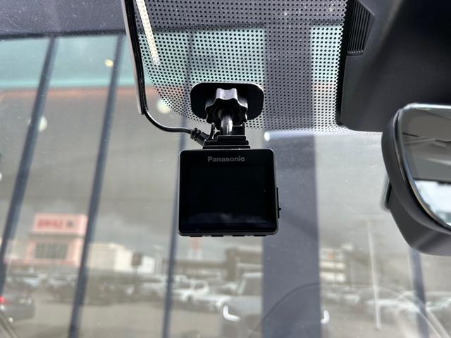 Eペイス ベースグレード 180PS 衝突軽減ブレーキ アダプティブクルーズコントロール ブラインドスポットモニター レーンキープアシスト 純ナビ AppleCarPlay フルセグTV 360カメラ クリアランスソナー デジタルメーター(20枚目)