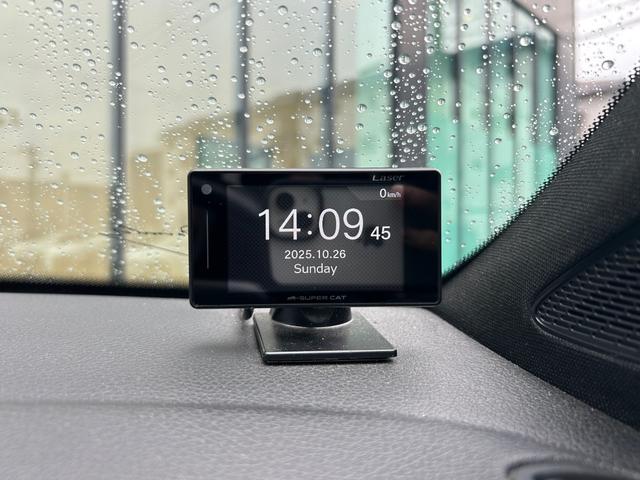 ＧＬＢ ＧＬＢ２００ｄ　４マチック　ＡＭＧラインパッケージ　衝突軽減ブレーキ　アダプティブクルーズコントロール　ブラインドスポットモニター　レーンキープアシスト　純正ナビ　フルセグＴＶ　３６０カメラ　クリアランスソナー　電動リアゲート　アンビエントライト（21枚目）