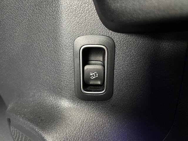 ＧＬＢ ＧＬＢ２００ｄ　４マチック　ＡＭＧラインパッケージ　衝突軽減ブレーキ　アダプティブクルーズコントロール　ブラインドスポットモニター　レーンキープアシスト　純正ナビ　フルセグＴＶ　３６０カメラ　クリアランスソナー　電動リアゲート　アンビエントライト（36枚目）