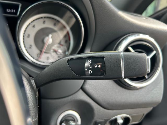 ＧＬＡクラス ＧＬＡ１８０　スポーツ　衝突軽減ブレーキ　アダプティブクルーズコントロール　ブラインドスポットモニター　純ナビ　フルセグ　バックカメラ　クリアランスソナー　電動リアゲート　パーキングアシスト　ＨＩＤヘッドライト　オートライト（15枚目）