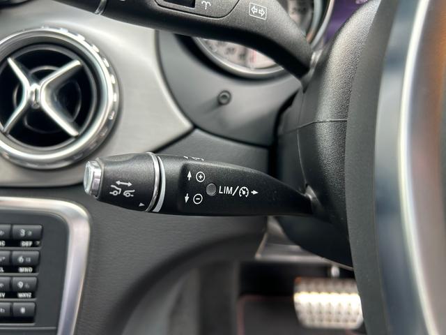 ＧＬＡクラス ＧＬＡ１８０　スポーツ　衝突軽減ブレーキ　アダプティブクルーズコントロール　ブラインドスポットモニター　純ナビ　フルセグ　バックカメラ　クリアランスソナー　電動リアゲート　パーキングアシスト　ＨＩＤヘッドライト　オートライト（16枚目）